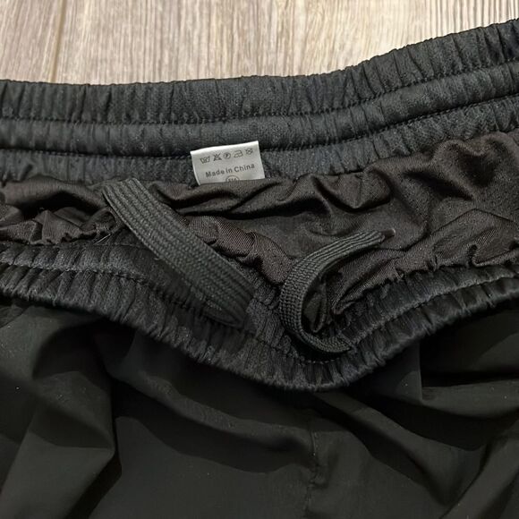 Xieerduo 5 inches workout shorts with zipper pockets - Picture 5 of 9